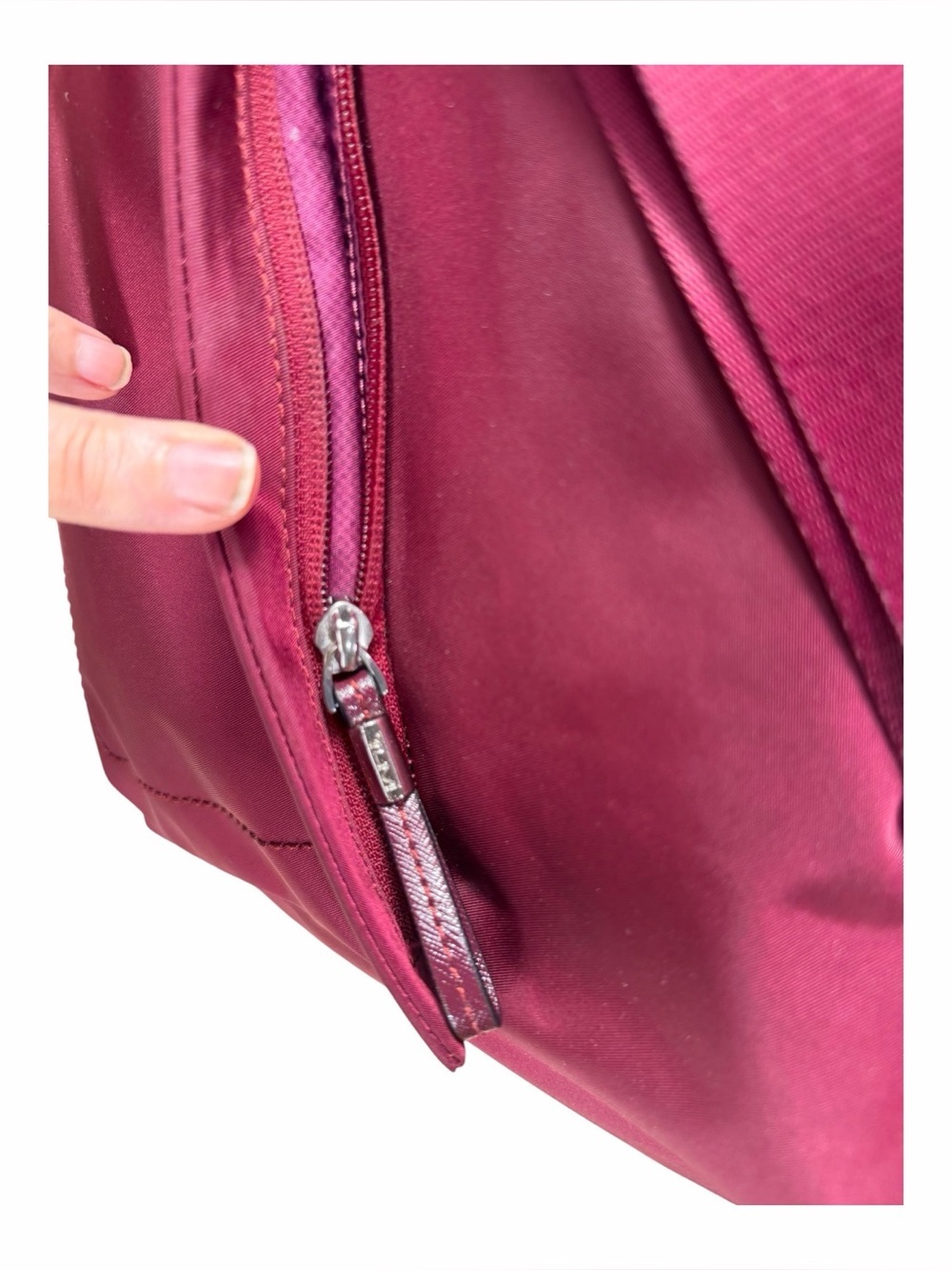 Tumi Voyager Plum Nylon Shoulder Bag, Leather Trim, 6 Pockets,Adjustable Strap - Picture 6 of 12